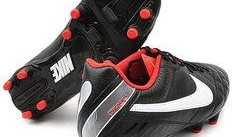 足球鞋最新爆料图片,揭秘最新爆料图片中的时尚战靴